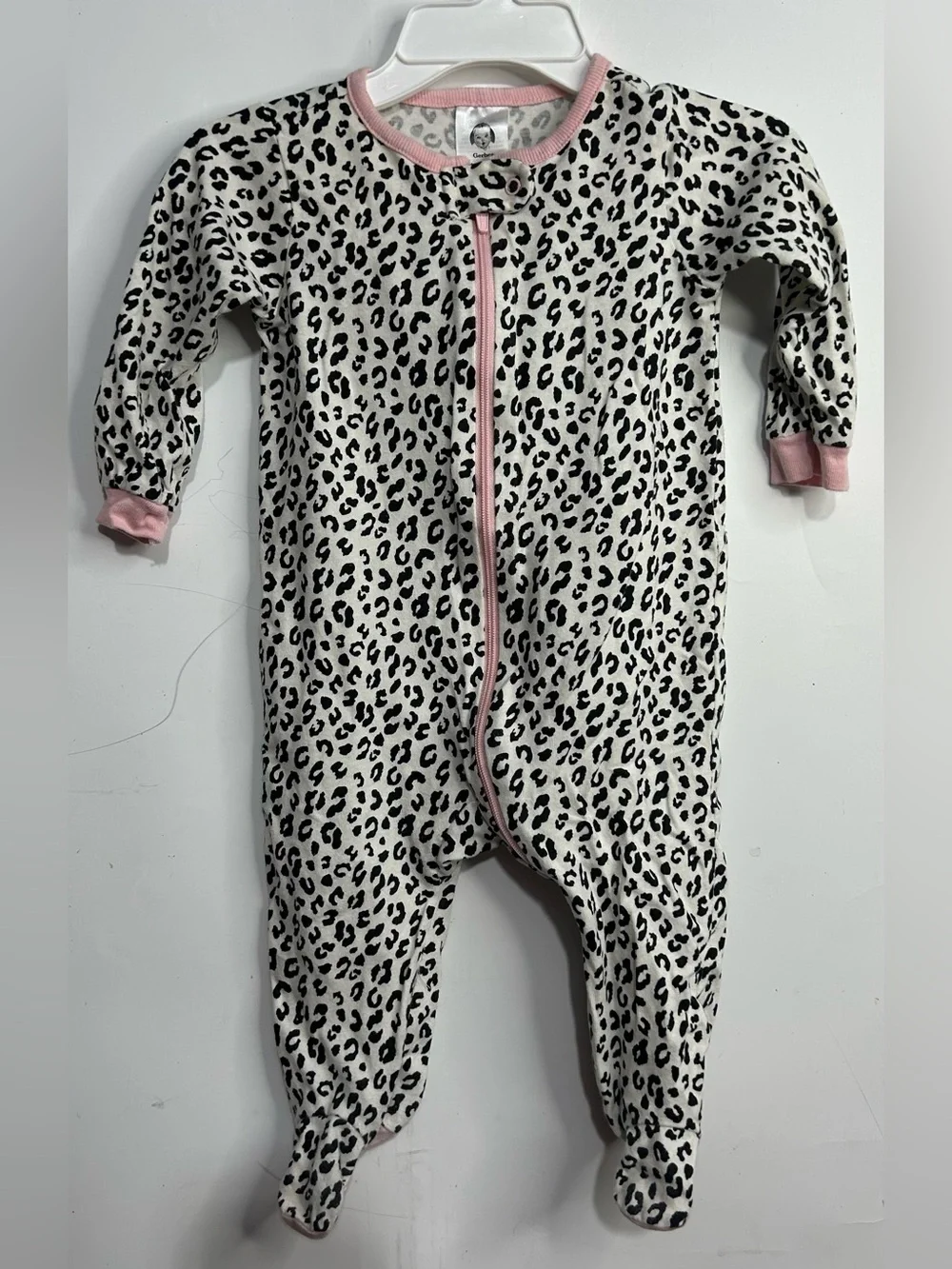 5 for $25🔥Gerber Cheetah Print Zip Front Footie Jumpsuit Baby 3-6M